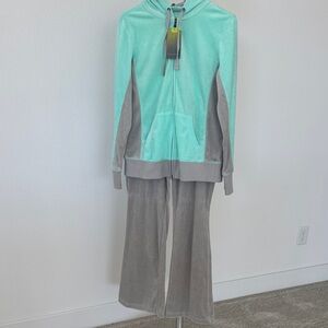 Tek Gear Women’s Mint and Gray Hoodie Top & Pants Set, Medium- NWT